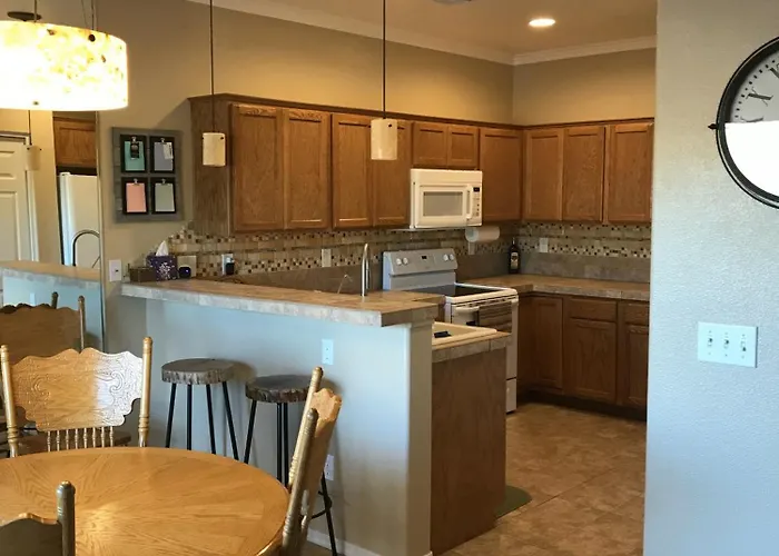 Spectacular Kearsage Townhome